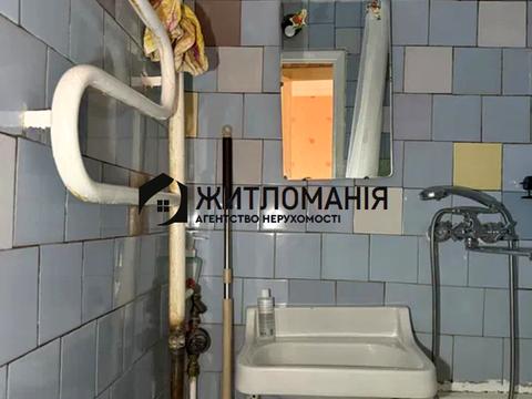 квартира за адресою Академіка Булаховського вул., 32
