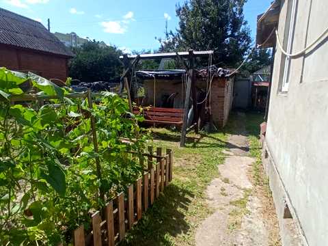 будинок за адресою Степана Подобайла вул. (Матросова), 9