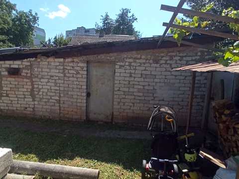 будинок за адресою Степана Подобайла вул. (Матросова), 9