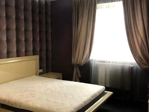 квартира за адресою Космічна вул., 3