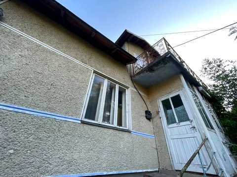 будинок за адресою левадна, 68