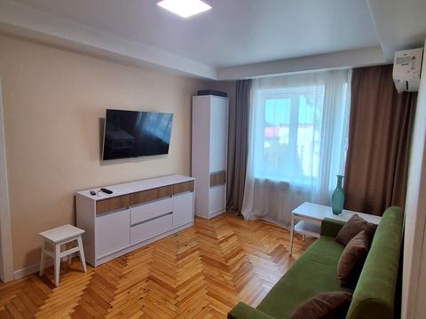 квартира за адресою Дніпровська вул. (Леппіка), 24