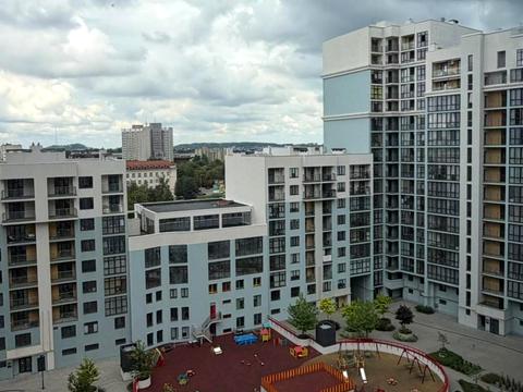 комерційна за адресою Стрийська вул., 108