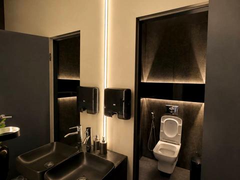 комерційна за адресою Кловський узвіз, 7a