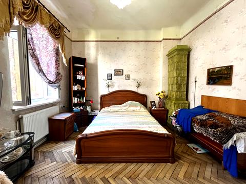 квартира по адресу Святого Теодора пл., 2