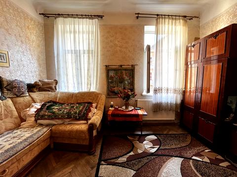 квартира по адресу Святого Теодора пл., 2