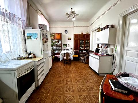 квартира по адресу Святого Теодора пл., 2