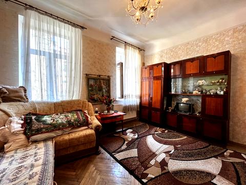 квартира по адресу Святого Теодора пл., 2