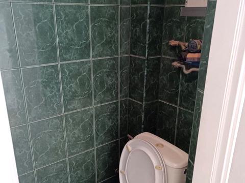 комерційна за адресою Героїв УПА вул., 9