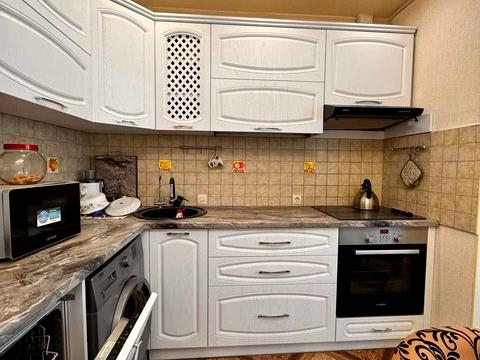 квартира за адресою Ревуцького вул., 19/1