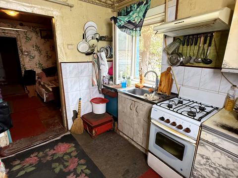 будинок за адресою Закарпатська вул., 8