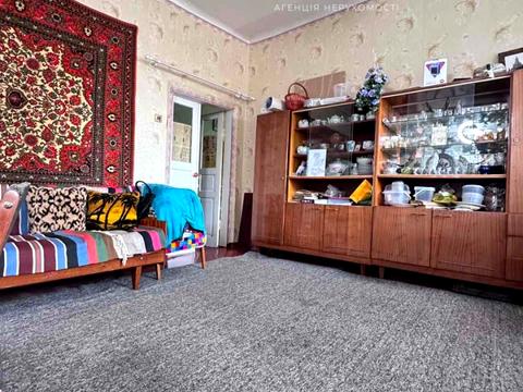 будинок за адресою Закарпатська вул., 8