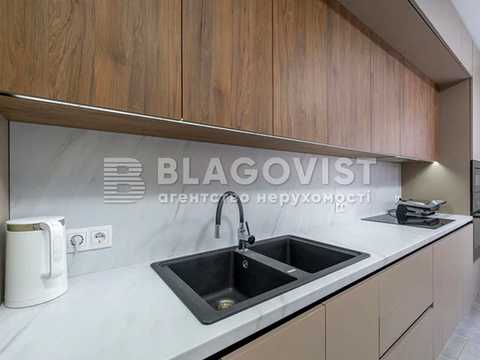 квартира за адресою Вишняківська вул., 13