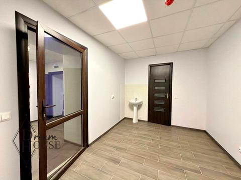 комерційна за адресою Нововолинськ, Академіка Амосова вул. (Пирогова), 5