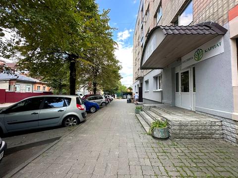 комерційна за адресою Рівне, Петра Могили вул., 25