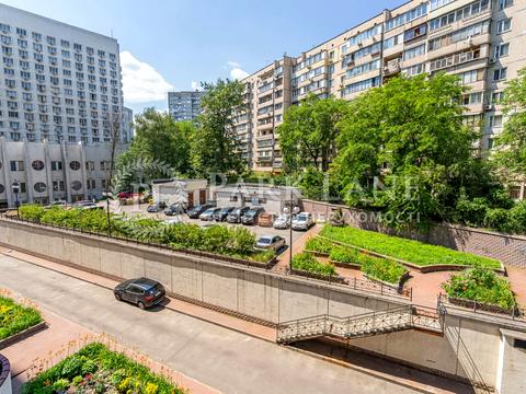 квартира по адресу Голосеевский просп. (40-летия Октября), 68