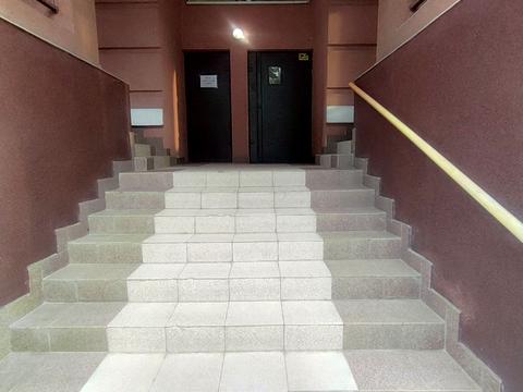 комерційна за адресою Ярослава Мудрого вул., 10/1