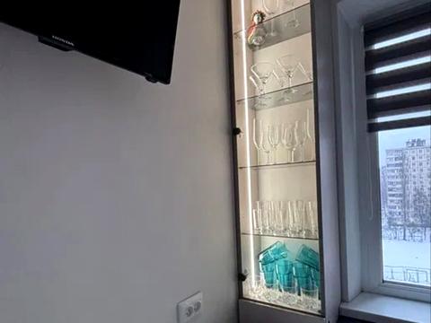 квартира за адресою Академіка Булаховського вул., 38