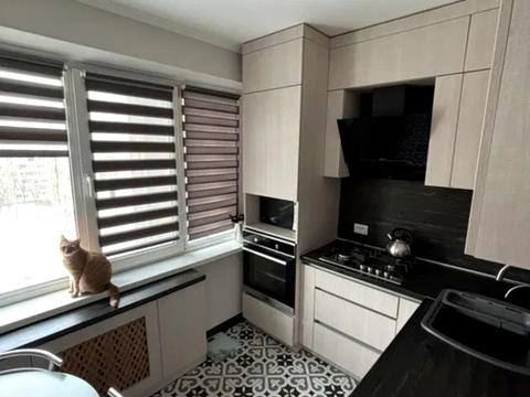квартира за адресою Академіка Булаховського вул., 38