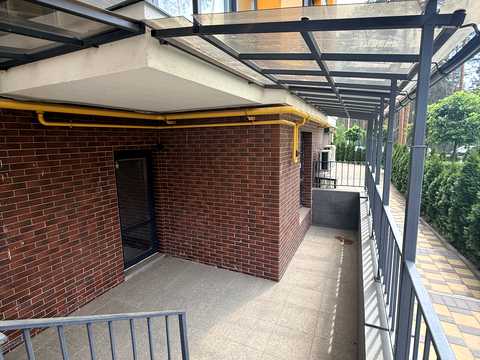 комерційна за адресою Прорізна вул., (Будинок 2.2)
