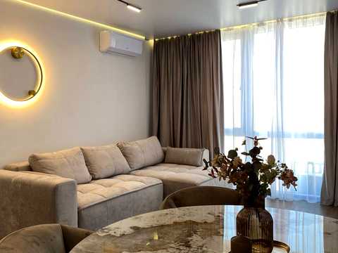 квартира за адресою Романа Левицького вул., 4