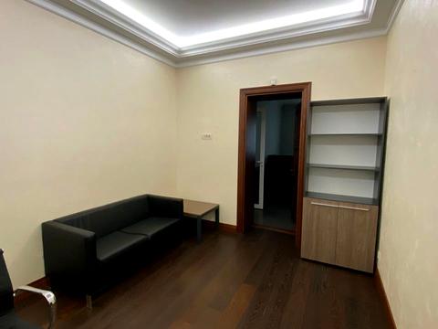 комерційна за адресою Одеса, Довженка вул., 2