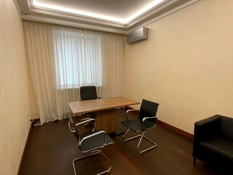 комерційна за адресою Одеса, Довженка вул., 2