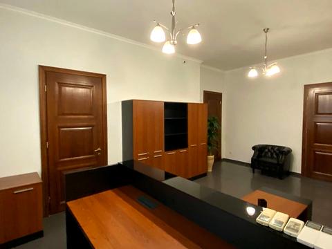 комерційна за адресою Одеса, Довженка вул., 2