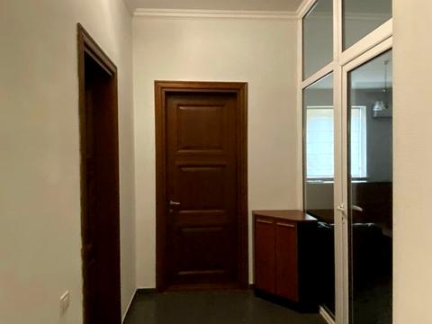 комерційна за адресою Одеса, Довженка вул., 2