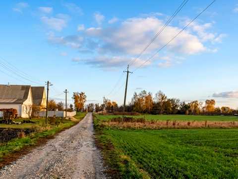 участок по адресу Тризубівська