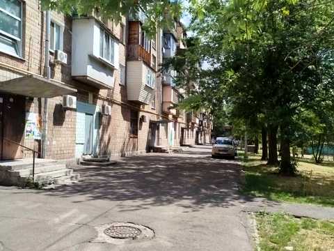 комерційна за адресою Харківське шосе, 18