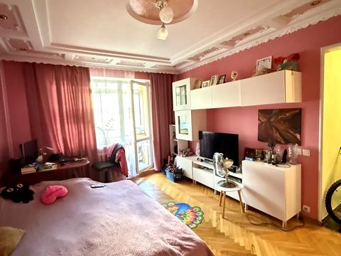 квартира за адресою Гната Хоткевича вул., 32