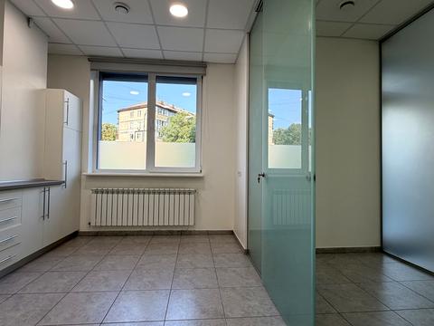 комерційна за адресою Київ, Вацлава Гавела бульв. (Івана Лепсе), 9-А
