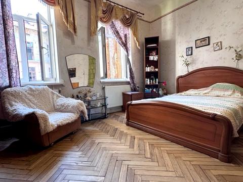 квартира по адресу Святого Теодора пл., 2