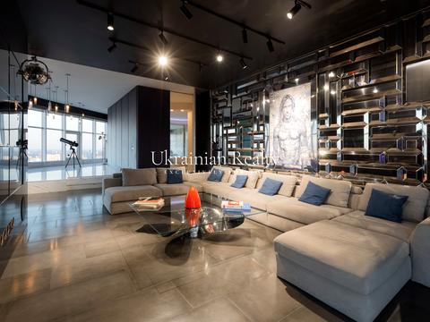 квартира по адресу Кловский спуск, 7a