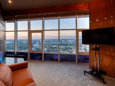 квартира по адресу Кловский спуск, 7a