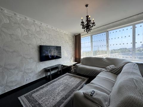 квартира за адресою Літературна вул., 1а