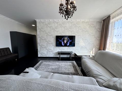 квартира за адресою Літературна вул., 1а