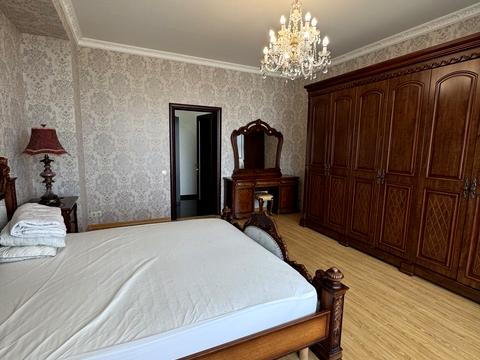 квартира за адресою Літературна вул., 1а
