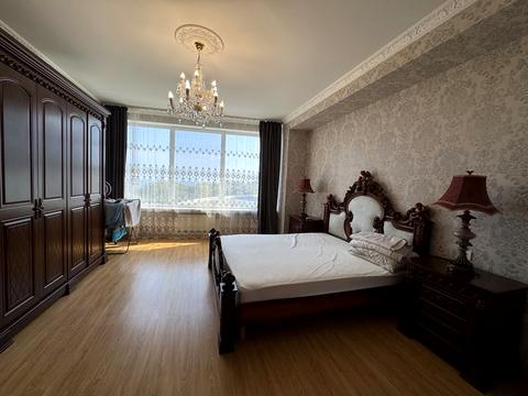 квартира за адресою Літературна вул., 1а