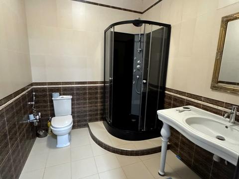 квартира за адресою Літературна вул., 1а