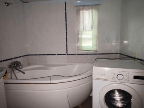 будинок за адресою Донецька вул., 21
