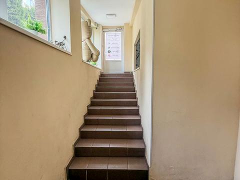 комерційна за адресою Волошкова вул., 6