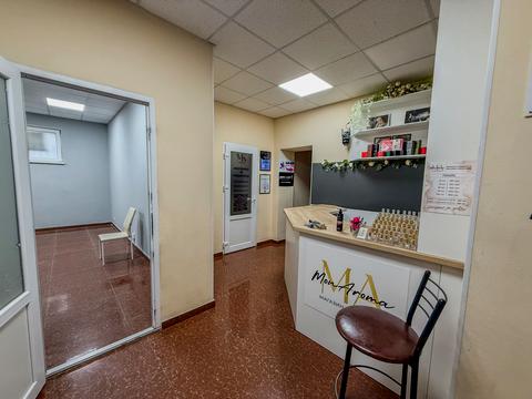 комерційна за адресою Волошкова вул., 6