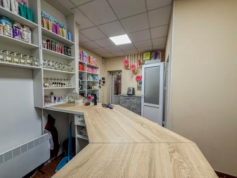 комерційна за адресою Волошкова вул., 6