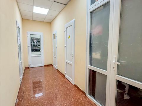 комерційна за адресою Волошкова вул., 6
