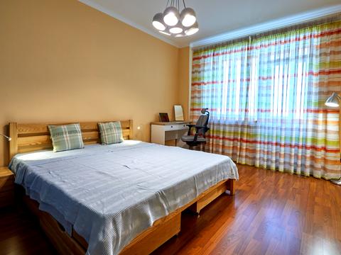 квартира за адресою Миколи Бажана просп., 12