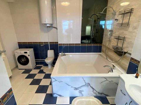 квартира по адресу Кловский спуск, 5