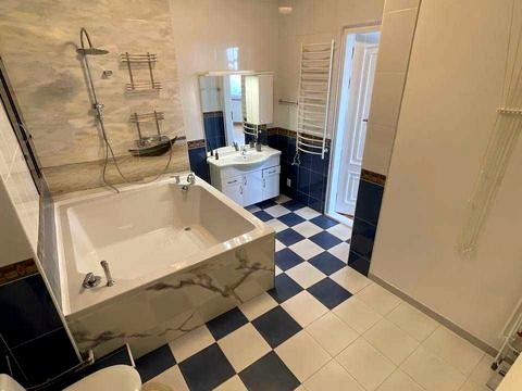 квартира по адресу Кловский спуск, 5