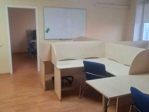 комерційна за адресою Миколи Бажана просп., 10